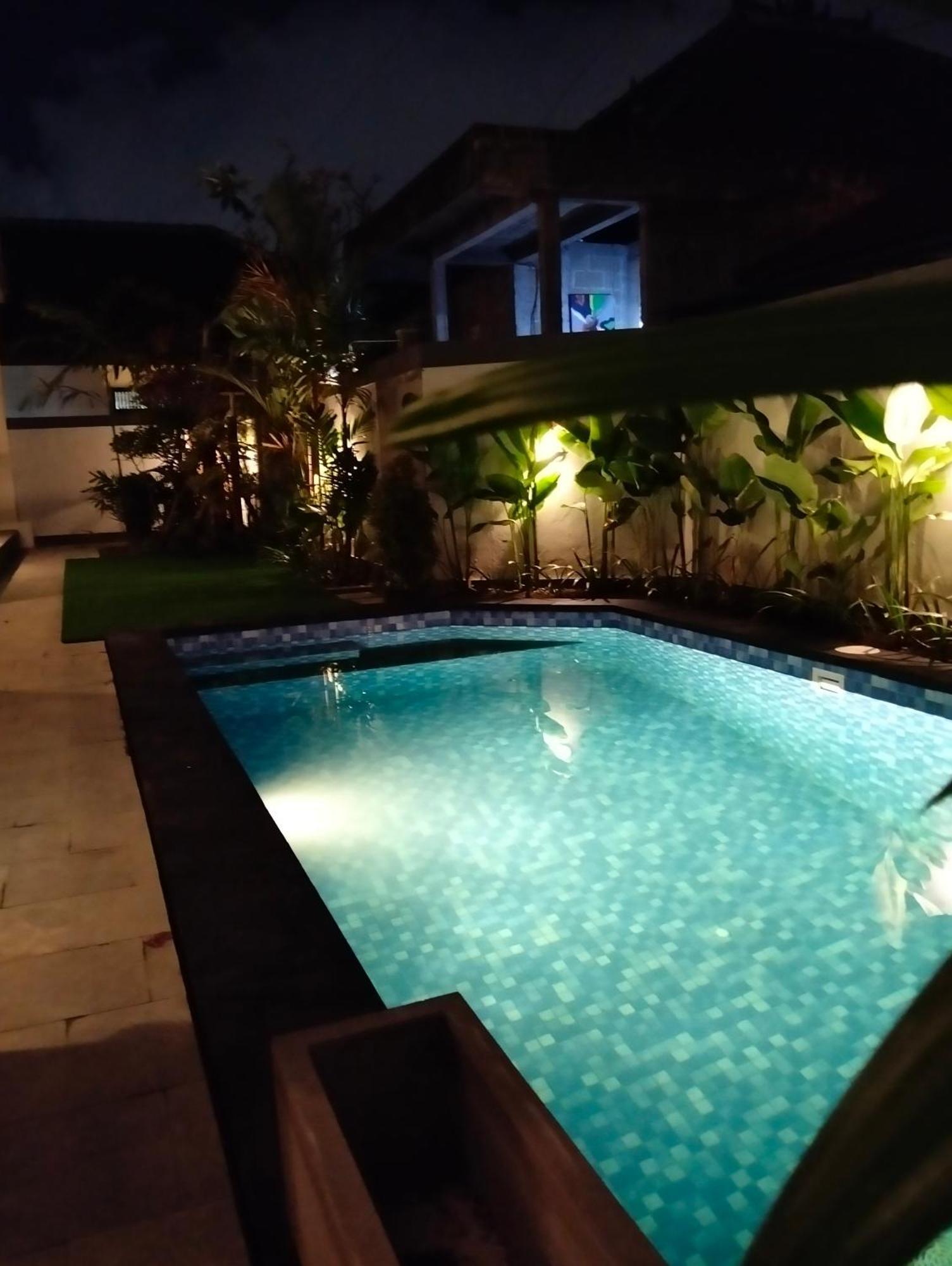 Kutus Bali Guesthouse ซานูร์ ภายนอก รูปภาพ